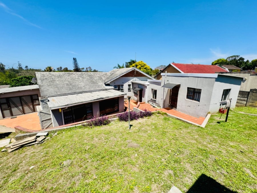 10 Bedroom Property for Sale in Amalinda Eastern Cape